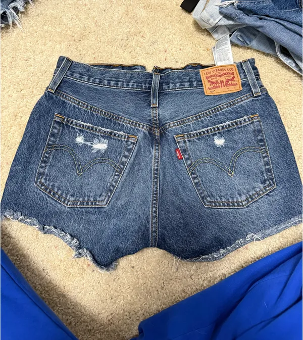 Levi's shorts - Image 2