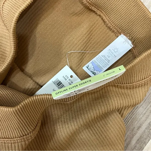 NWT Aerie 2- piece tan ribbed bootyshorts sports bra sz Medium Large shortie - Image 4