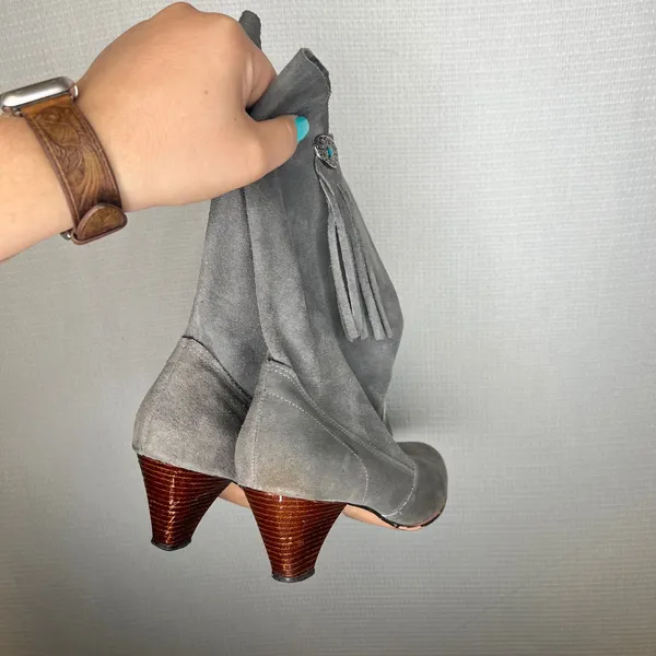 Vintage Grey Suede Western Mid Calf Boots 7M Concho Fringe Kitten Heel USA‎ Made - Image 3