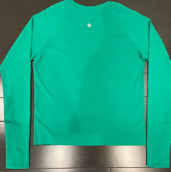 Lululemon Swiftly Tech Long Sleeve Race Length - Image 3
