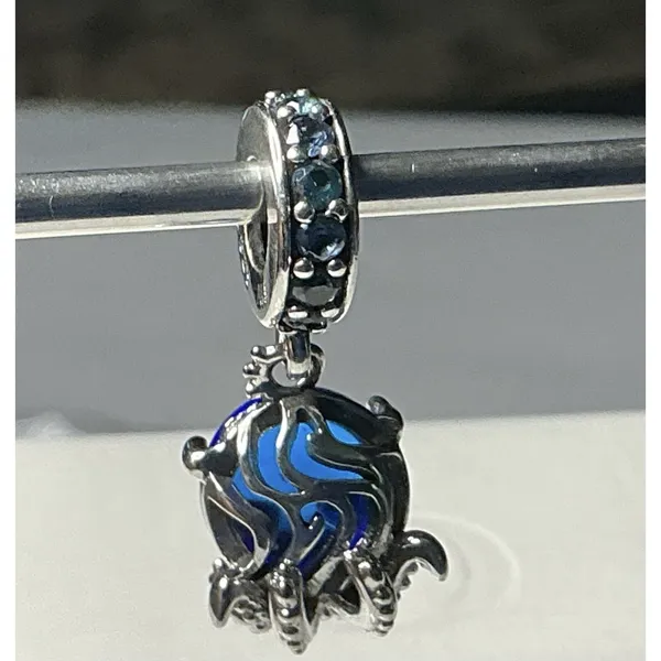 Pandora Blue Crab Dangle Charm S925 Blue Murano Glass Ocean Sea Life - Image 4