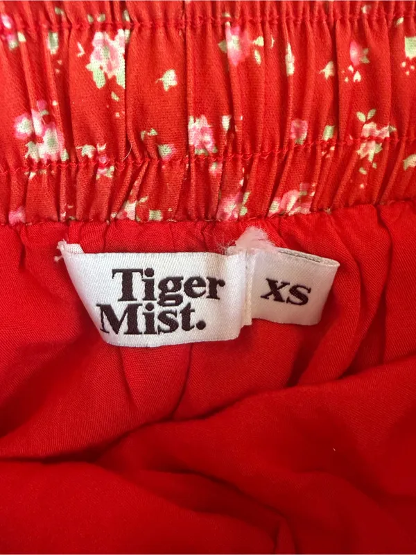 Tiger Mist Red Floral Shorts - Image 4