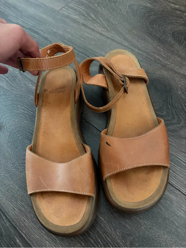 Dansko Lara Leather Strap Comfort Sandal 40 - Image 2