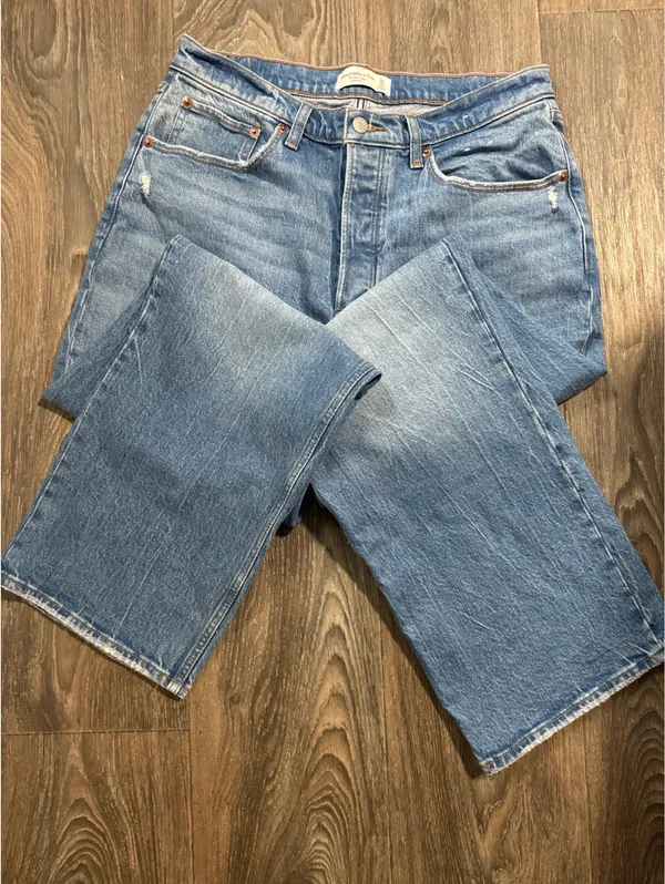 Abercrombie The Baggy Low-Rise 90s Jeans - Image 7