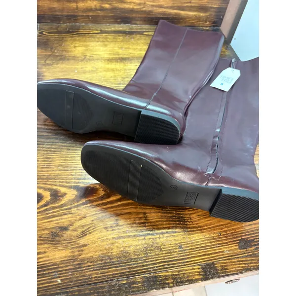 Time‎ And Tru Burgundy Tall Boots Size 8 - Image 5