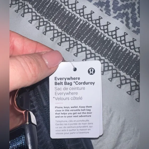 NWT Navy‎ Lululemon corduroy belt bag 1L - Image 3