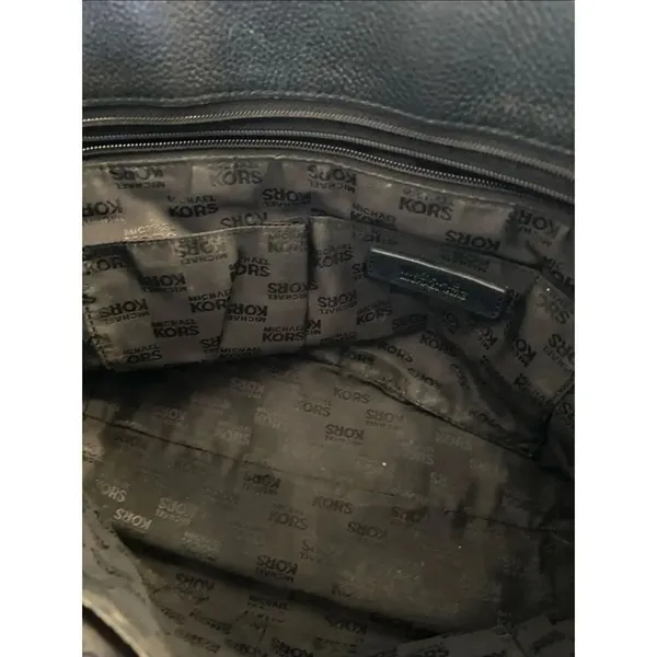 Michael Kors Delancy Shoulder Tote Bag Black Gold Pebbled Leather - Image 11
