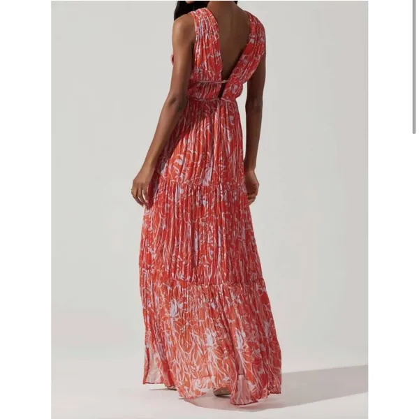 ASTR Pescadero Red Maxi Dress New With Tags LARGE wedding - Image 2
