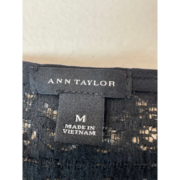 Ann Taylor Sheer Lace High‑Low Short Sleeve Top Size M Black Cotton - Image 2