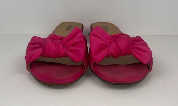 Pink Sandals Flip Flips Size 8 Runs Small - Image 2