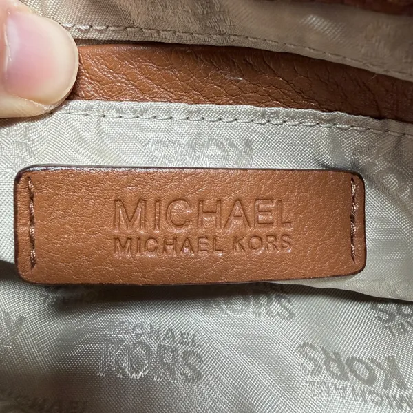 Michael‎ Kors Fulton Crossbody Bag Brown Pebbled Leather Gold Logo Bag Designer - Image 8