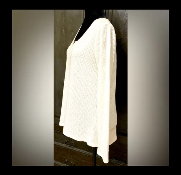 SO white longsleeves sweater size large - Image 2