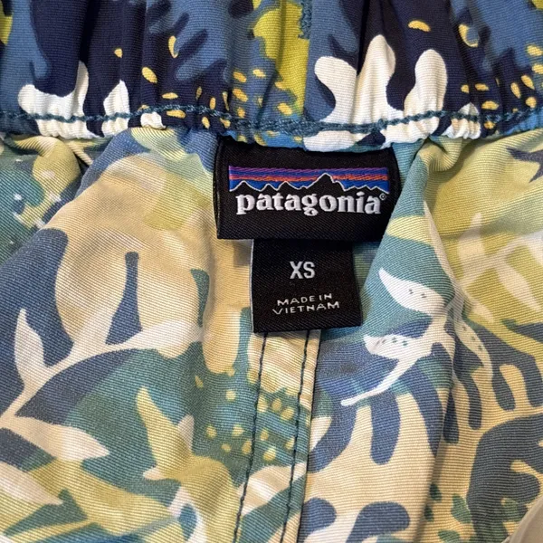 Patagonia Shorts‎ Womens Sz XS Tropical Leaf All Over Athletic Nylon 2" Inseam - Image 7