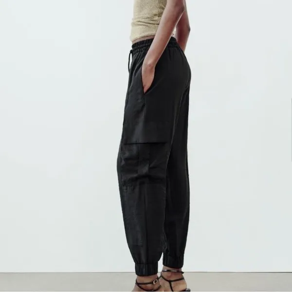 Zara Black‎ Stretchy Elastic Waist Cargo Jogger Pants With Pockets - Image 9
