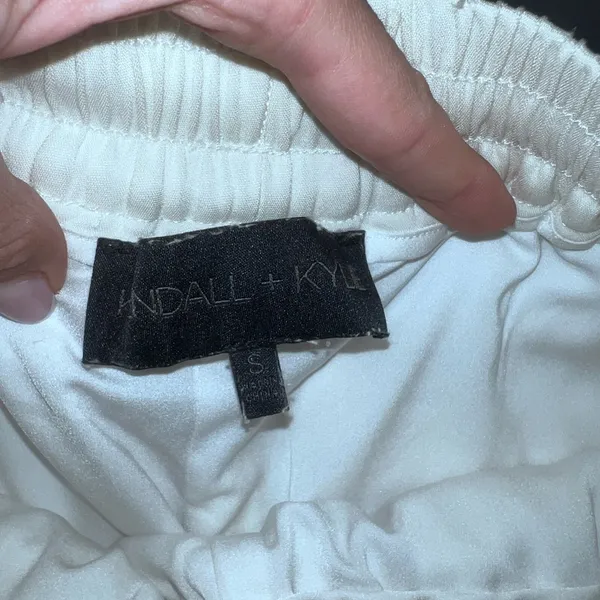 kendall & kylie white pants Small - Image 2