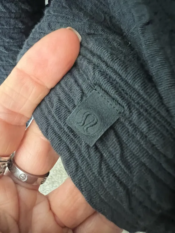 Lululemon textured 1/2 zip‎ pullover black XS/S - Image 6