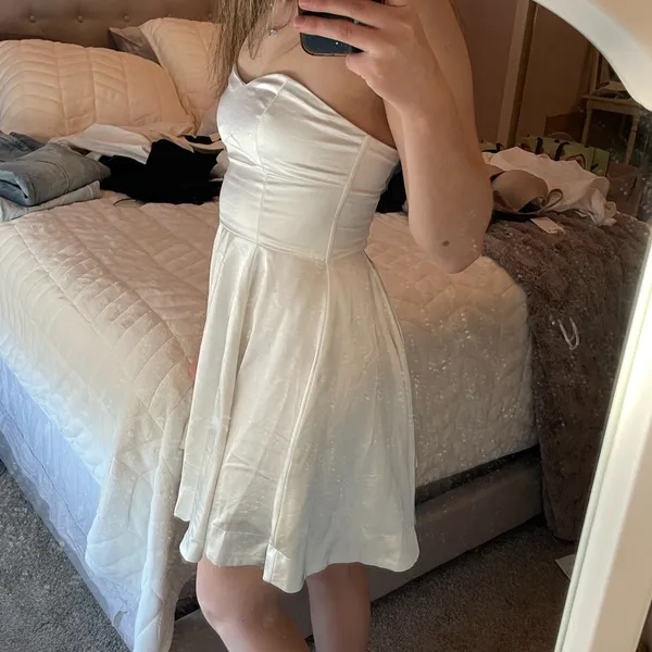 Altard State White satin mini dress women’s size XS🤍✨ - Image 3