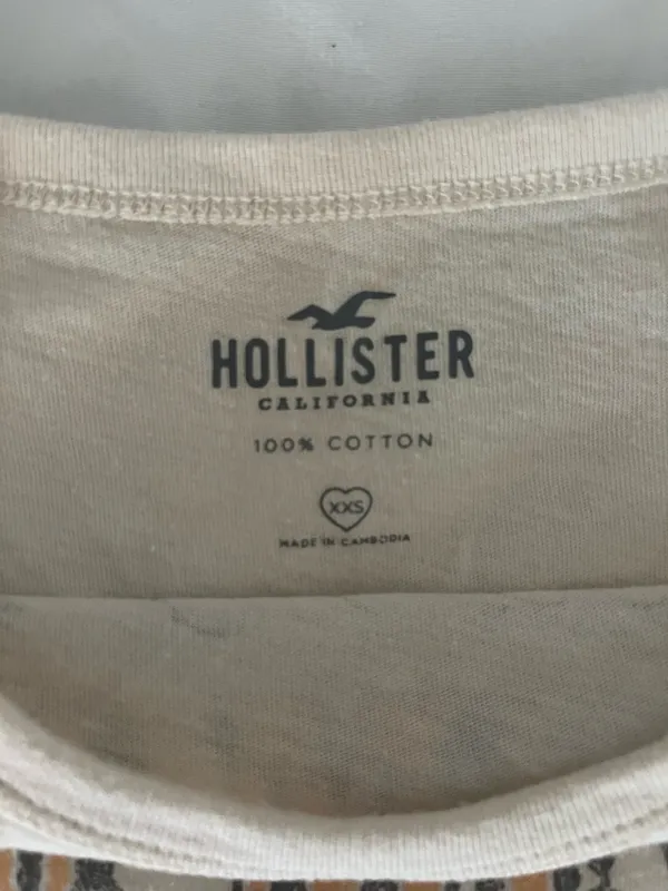 Hollister Baby Tee shrit  - Image 3