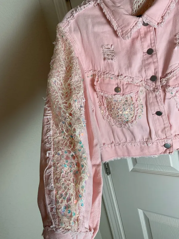 POL Pink Blush Denim Jacket with Sequin Lace Sleeves & Raw Hem - Sz L - Image 5