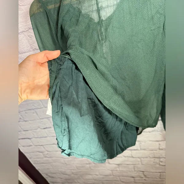 Abercrombie & Fitch puff sleeve blouse,‎ deep green sheer women’s size small - Image 6