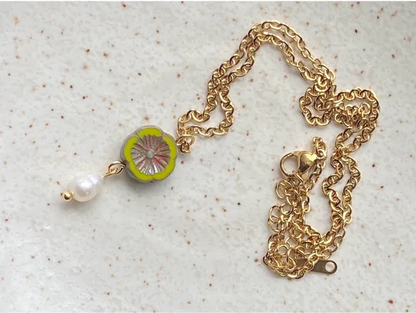 Handmade quality Czech glass flower bead & pear fairy boho retro style necklace🌿✨ - Image 5