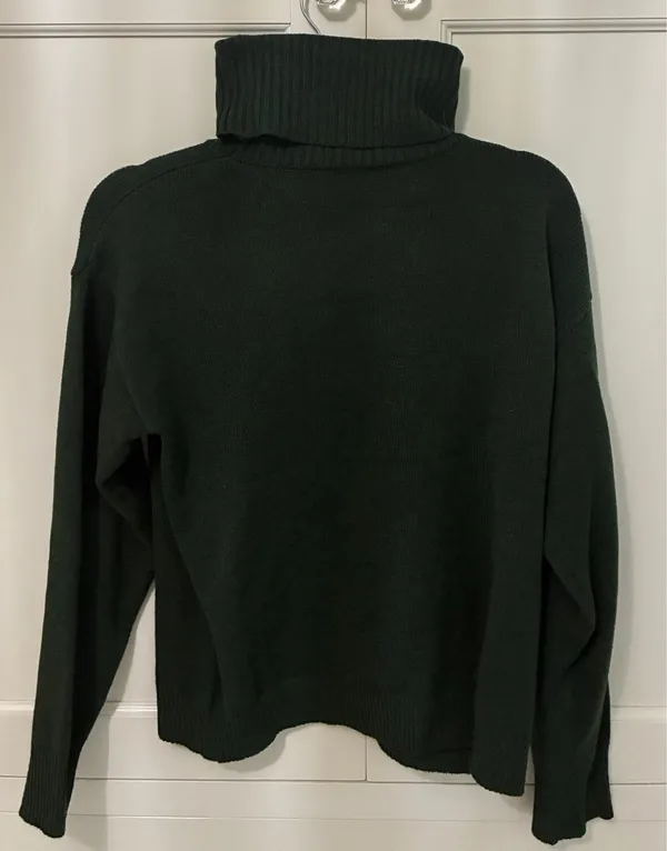 Lulus Green Turtleneck Sweater Top - Image 2