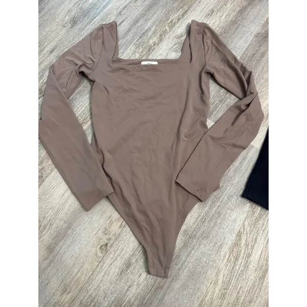 Babaton Contour Square Neck Long Sleeve Bodysuit Taupe & Black Tube Top Medium - Image 2