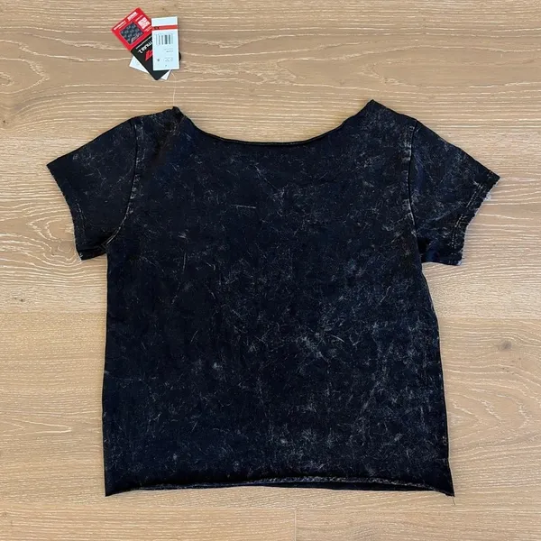 Aeropostale Formula 1 Off Shoulder Tee The Race Size XS Black Red Gray - Image 4