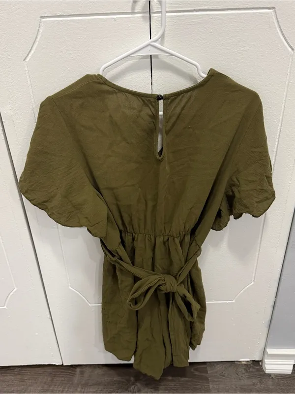 Green Wrap Tie Short Sleeve Romper Size L - Image 2