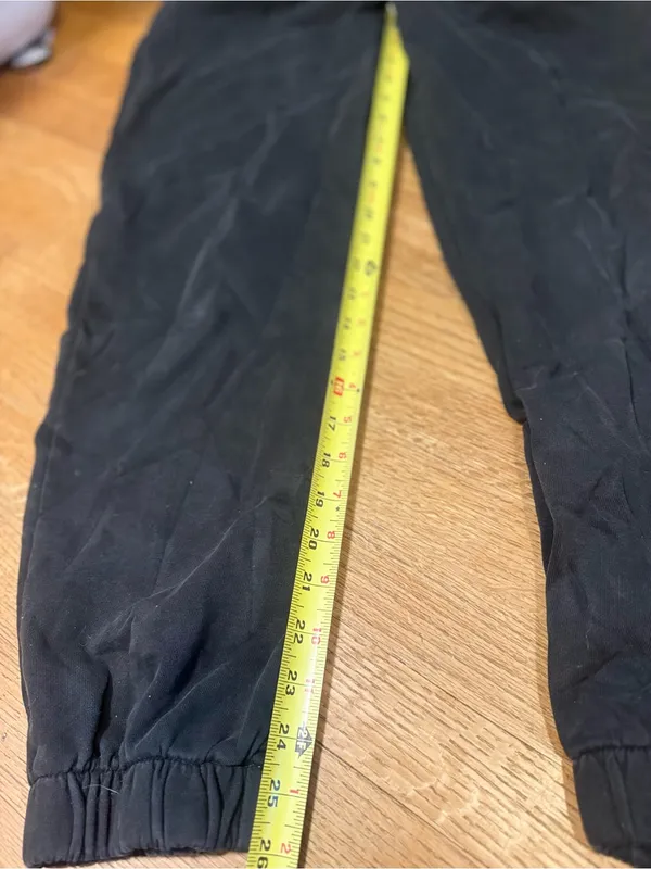 Brandy Melville Black Rosa Jogger Sweats - Image 7