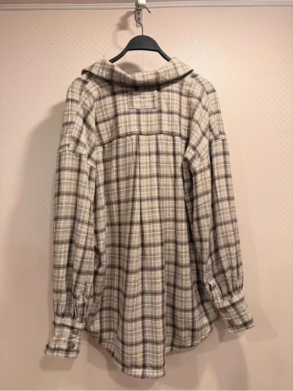 NWT We The Free Cream and Brown Plaid Button-Down Shirt Size XL - Image 4