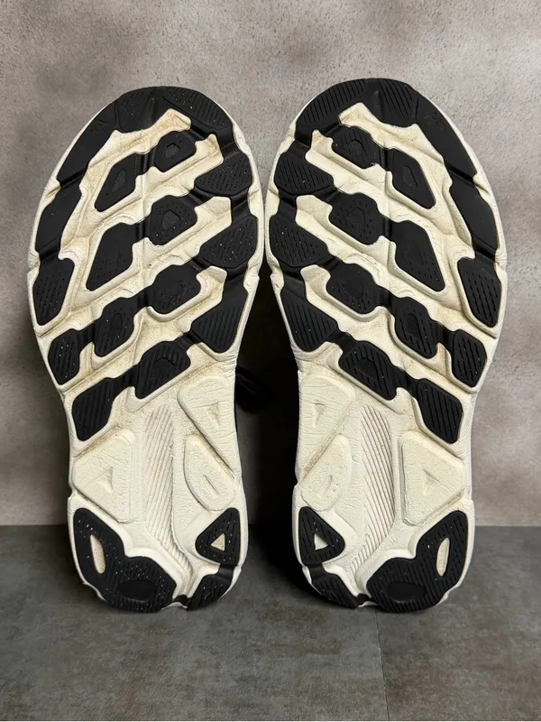 Hoka One One Clifton 9 Women’s Black / White Running Shoes 1127896 Size 9.5B - Image 16