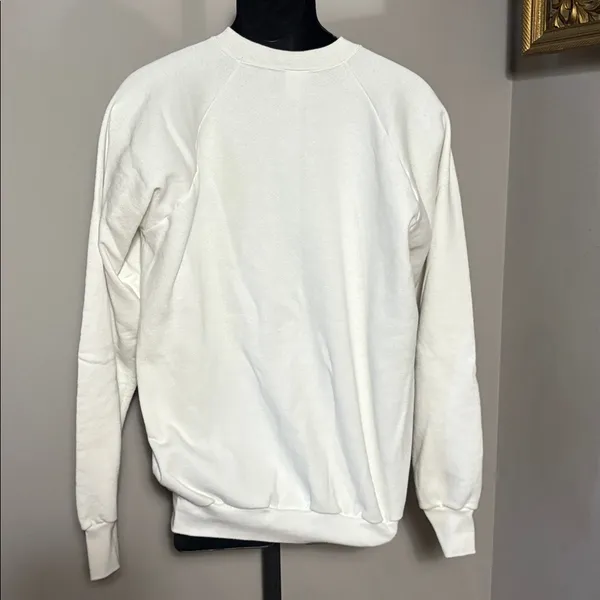 Fruit of the Loom Boston VINTAGE XL White Crewneck Sweatshirt - Image 2