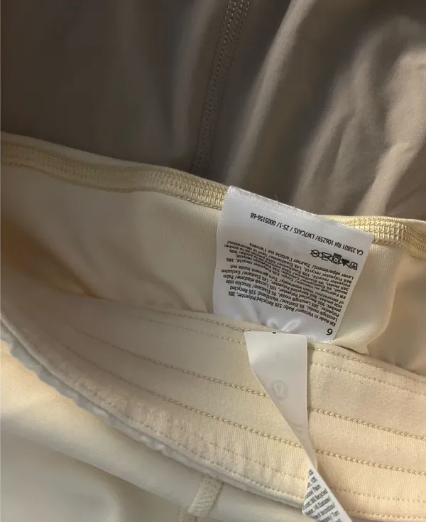 Lululemon X Peleton buttercream shorts  - Image 4