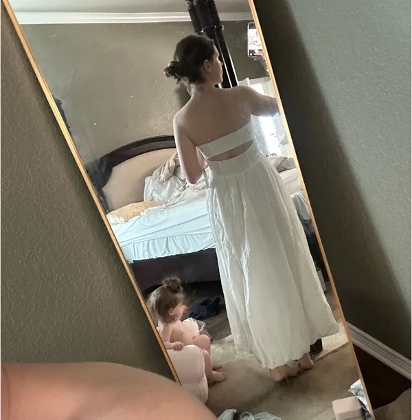 ASTR the Label Medi length strapless white sun dress - Image 2