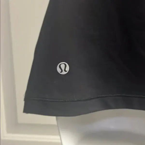 Lululemon Black Women's Racerback Tank Top Mesh Built-in Bra Size 6 - Image 5