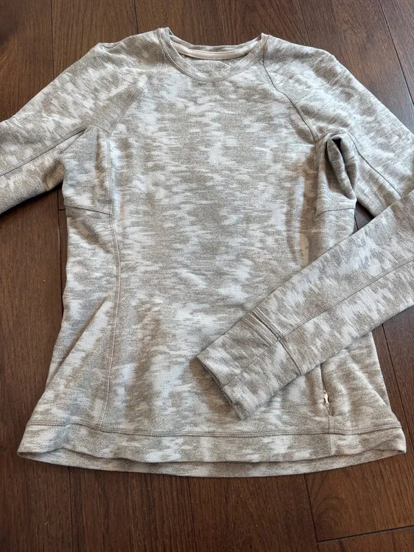 Lululemon It’s Rulu Run Long Sleeve Size 0(?) - C31-012 - Image 3