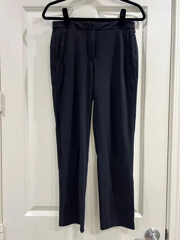 Lululemon On The Move Lightweight Pants – Black – Size 4 - Image 2