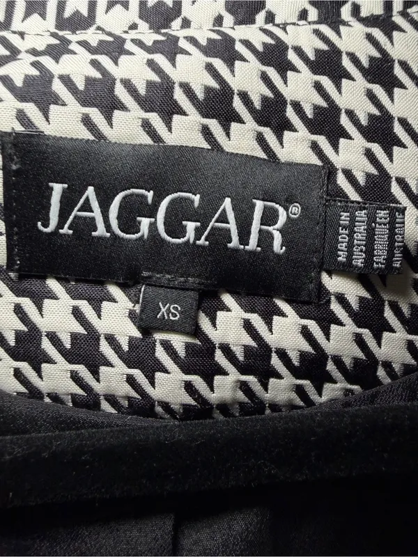 Jaggar Black and White Houndstooth Double-Breasted Blazer - Image 2