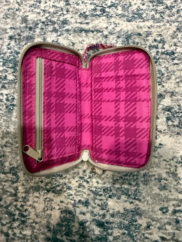 Vera Bradley Wallet - Image 3