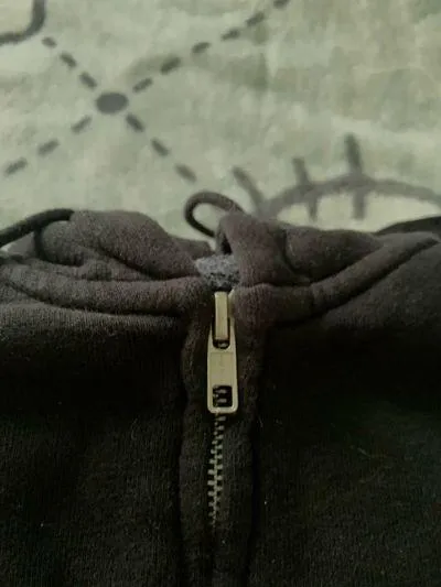 Brandy Melville Cropped Hoodie Zip-Up - Image 2