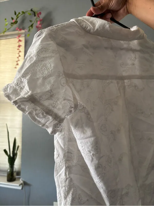 Plum Pretty Sugar White Eyelet Short Pajama Set - Image 10