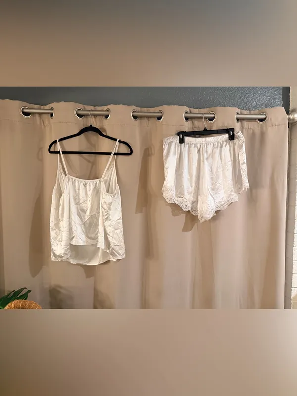 Silky Lace Trim White Cami and Shorts Sleep Set - Image 2