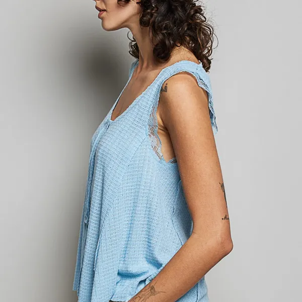 POL Textured Knit Round Neck Tank with‎ Lace Detail - Image 3