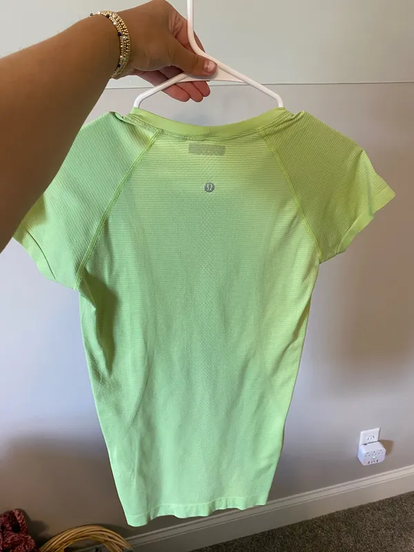 Lululemon Swiftly Tech Short Sleeve - Image 2