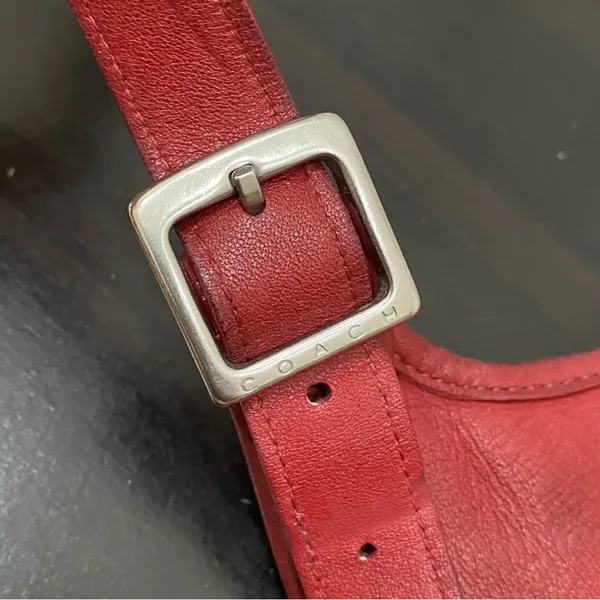 Vintage COACH 9131 Legacy Saddle Red Leather Flat Crossbody Shoulder Bag - Image 12