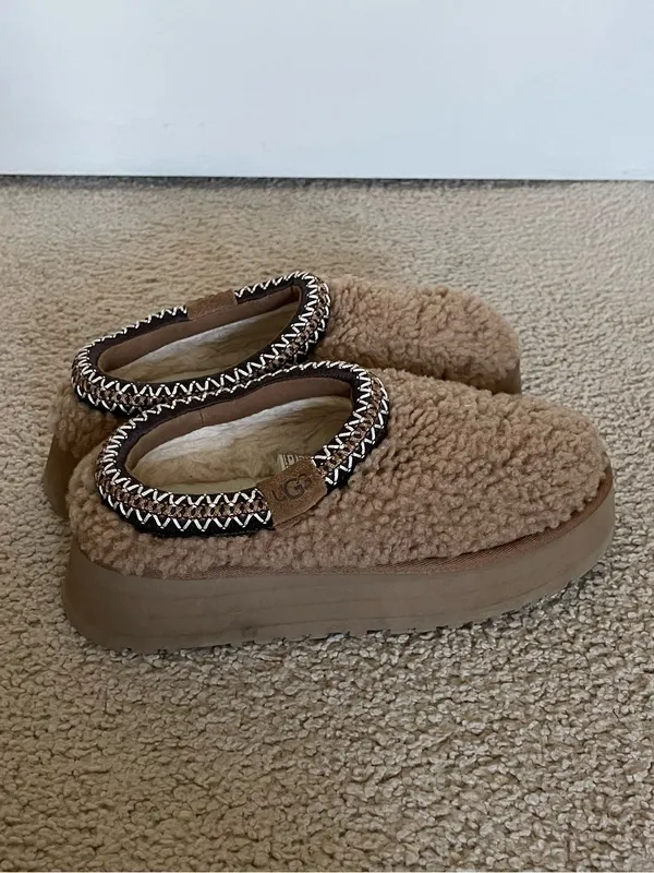 UGG Women's Maxi Curly Tazz Platform Sand Slippers Shoes 1167770 SIZE 7 - Image 2