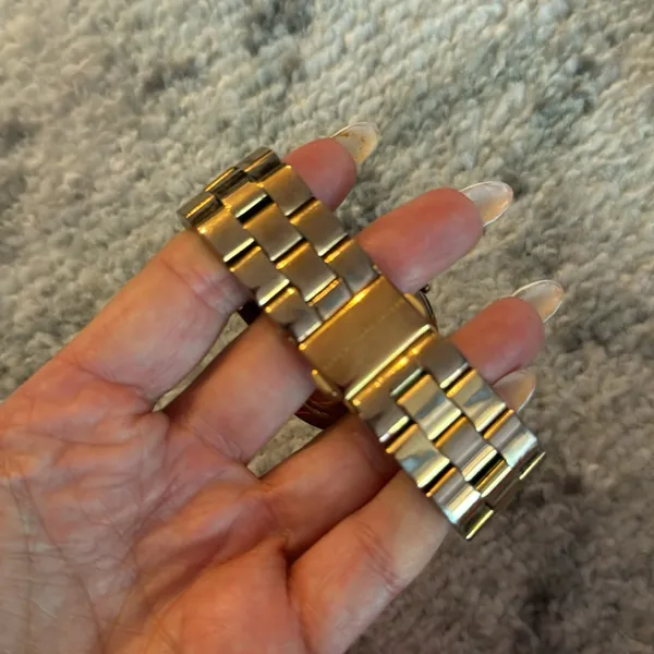 Marc Jacobs Watch - Image 4