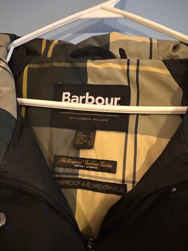 BarbourWinter Beadnell Waterproof Jacket Black Ancient  Size8  - Image 4