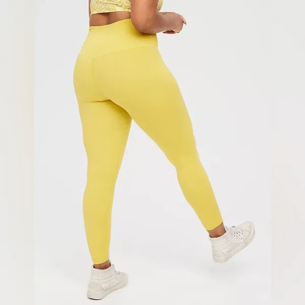 Aerie OFFLINE By Real Me Smocked Legging size medium chartreuse - Image 2
